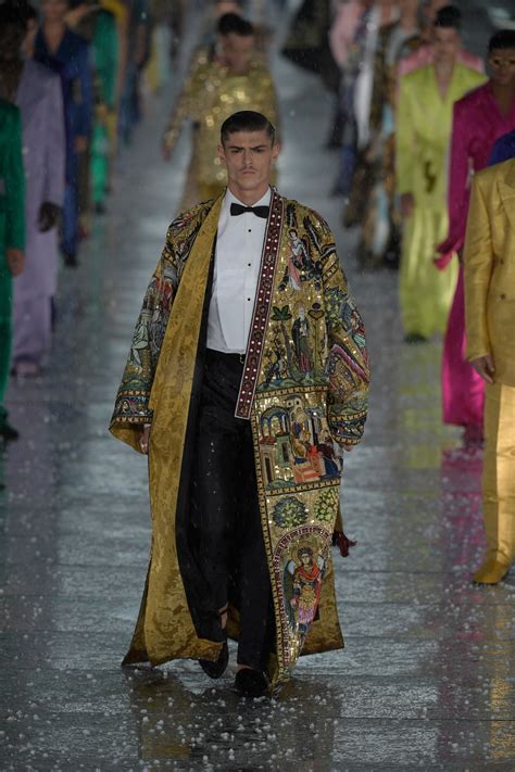 alta moda dolce gabbana|dolce & gabbana alta sartoria.